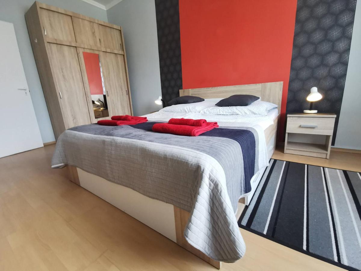 Smart Szallas Apartman Miszkolc Zewnętrze zdjęcie